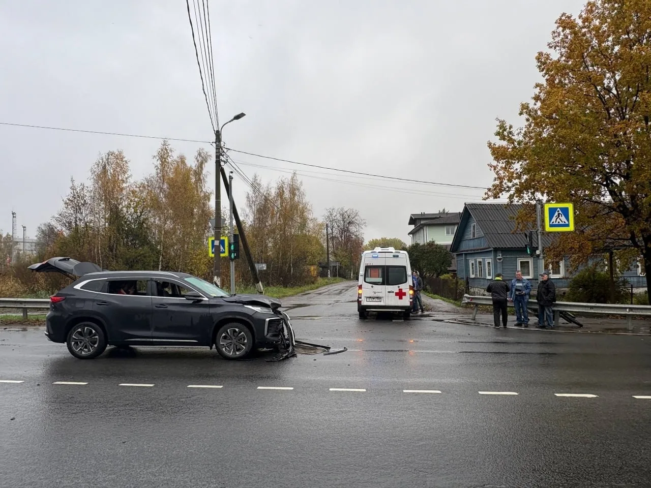 11 октября около трех часов дня в Красном Селе, на улице Первого Мая 60-летнй водитель ...