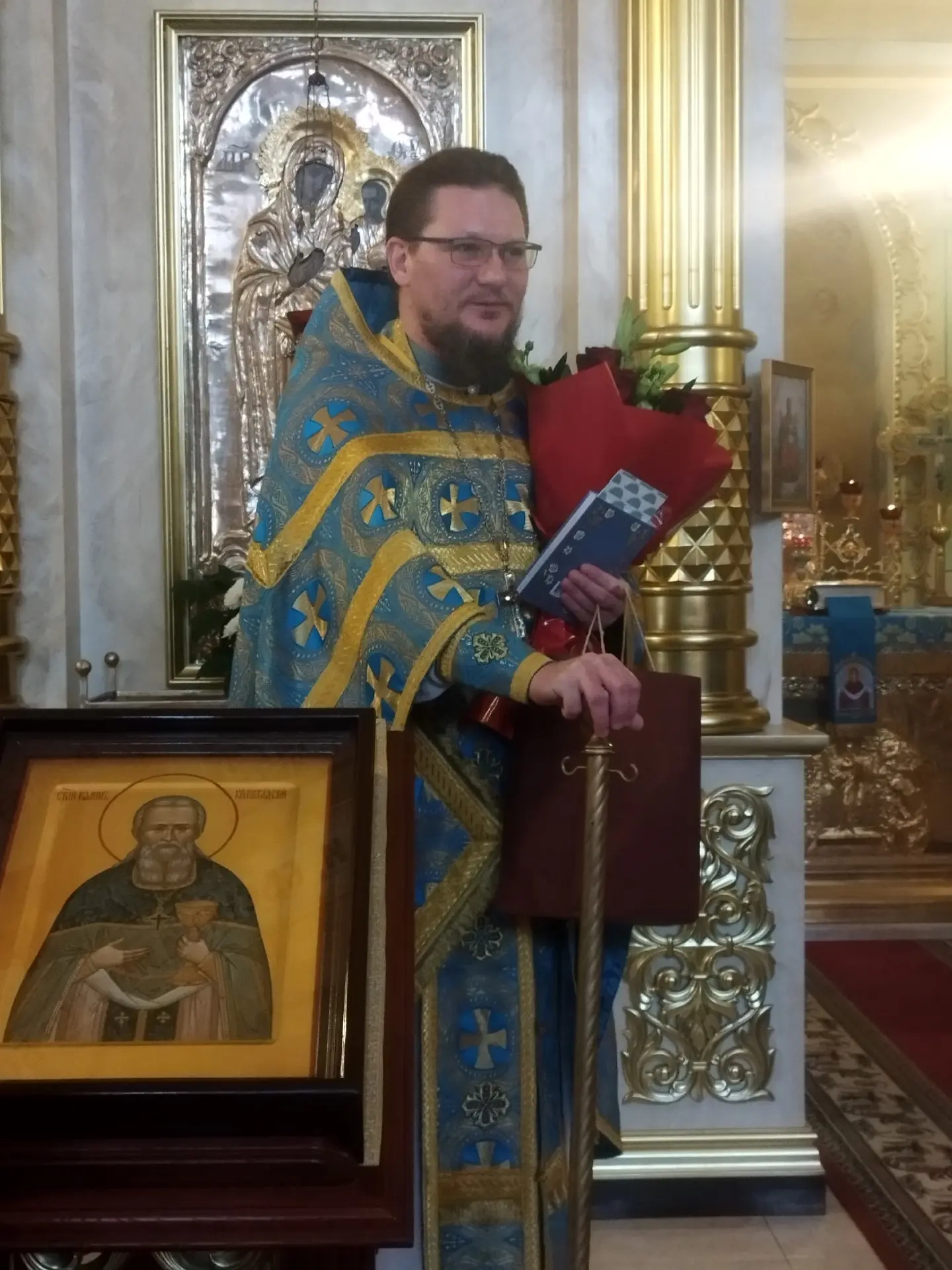 14 октября, в праздник Покрова Пресвятой Богородицы, приход нашего храма поздравил доро...