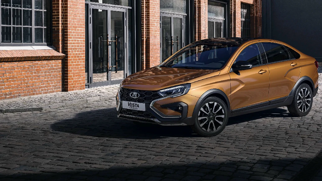Мотор, багажник и проходимость: какую Lada Vesta Cross выбрать для города и дачи