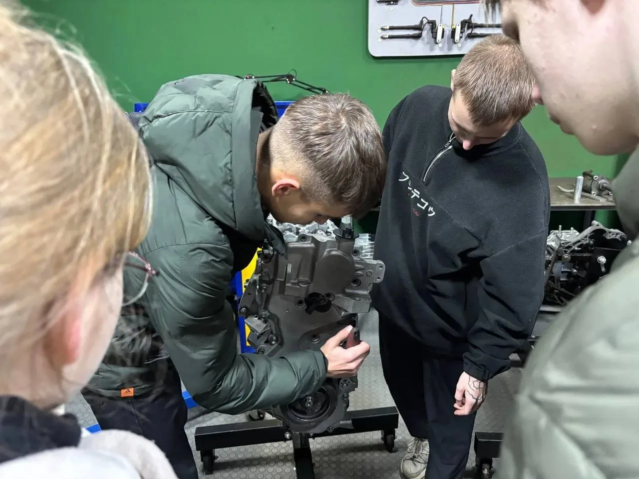 🔧 Экскурсия в Магаданский политехнический техникум: знакомимся с профессией автомехани...