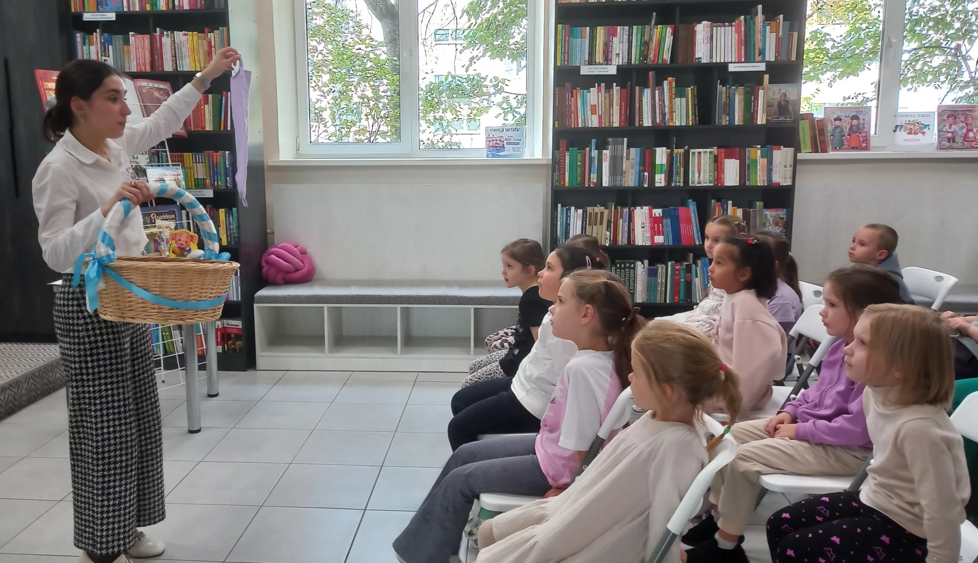 📚✨ «Знакомство с библиотекой» — литературное путешествие в Чеховской Центральной библи...
