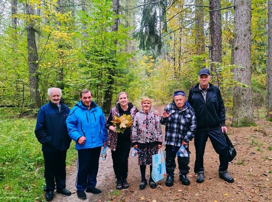 Октябрь — удивительное время года 🍂, когда природа щедро делится своими дарами, а лес ...