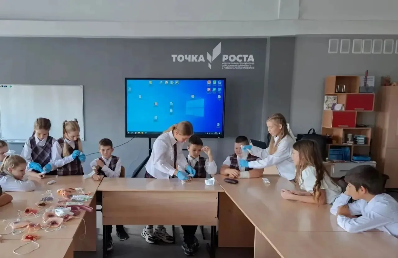 В центре дополнительного образования "Точка роста" прошло очередное занятие по программ...