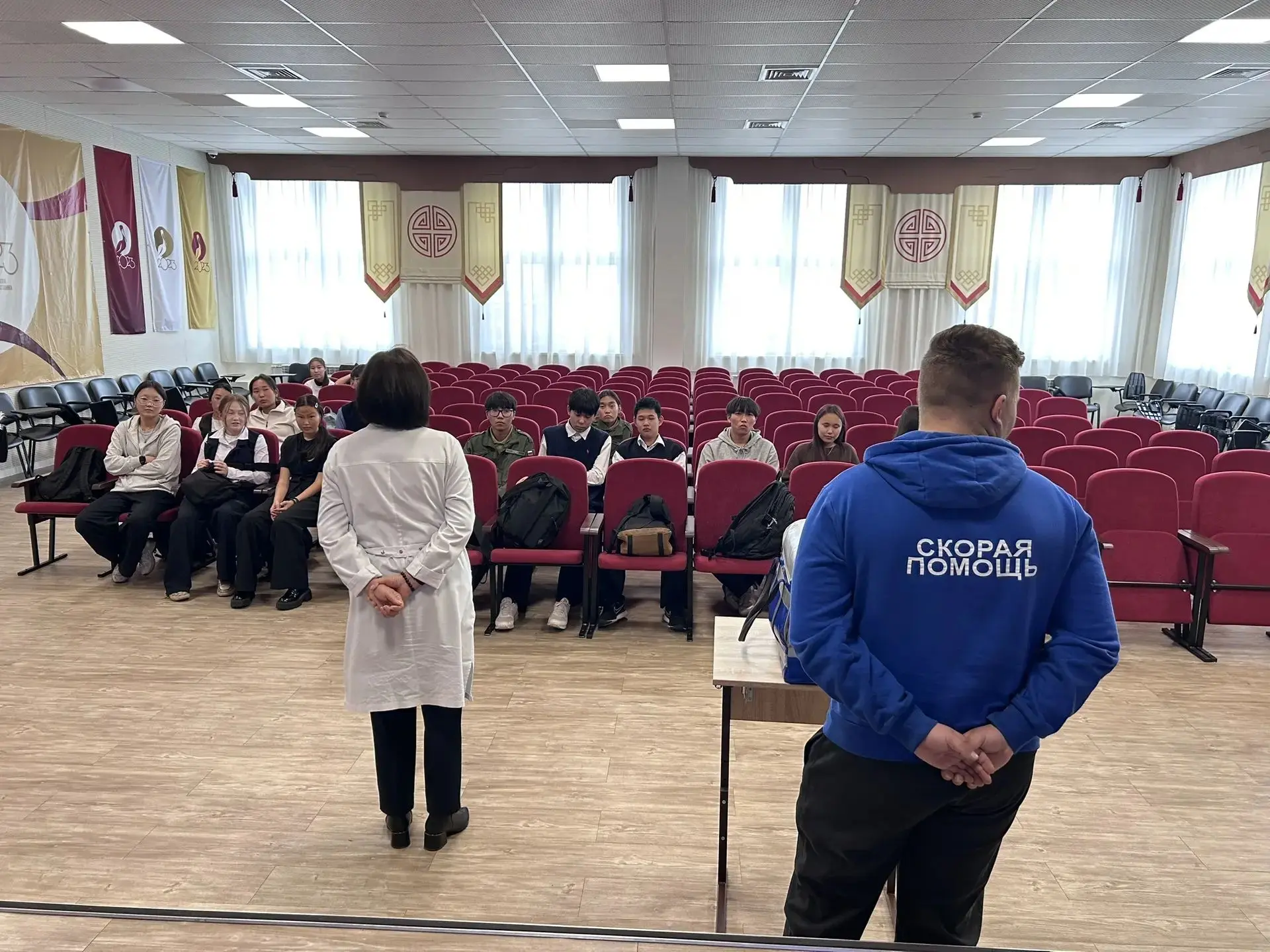 🚑 8 октября в Иволгинской школе №3 прошёл классный час для медицинского отряда❗️      ...