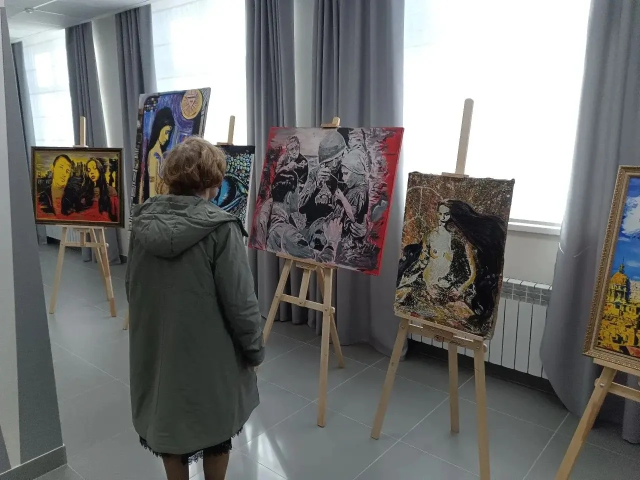 В филиале Фонда «Защитники Отечества» по Псковской области продолжает работу выставка «...
