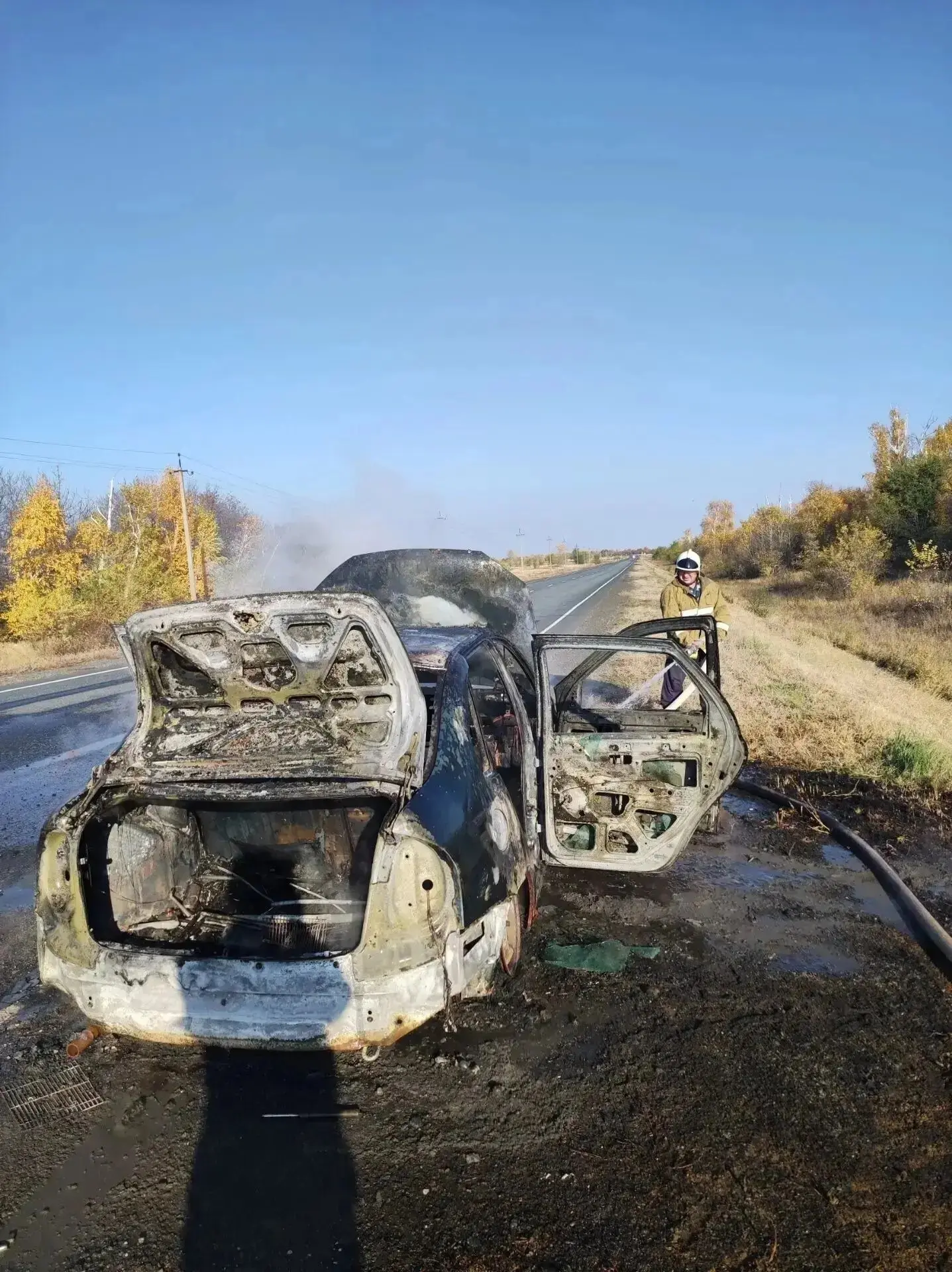 На трассе Оренбург — Илек загорелся автомобиль