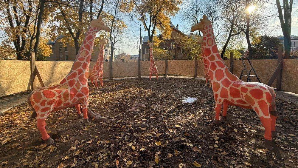 🦒 Жирафов реставрируют в парке «Аполло» в Кирове