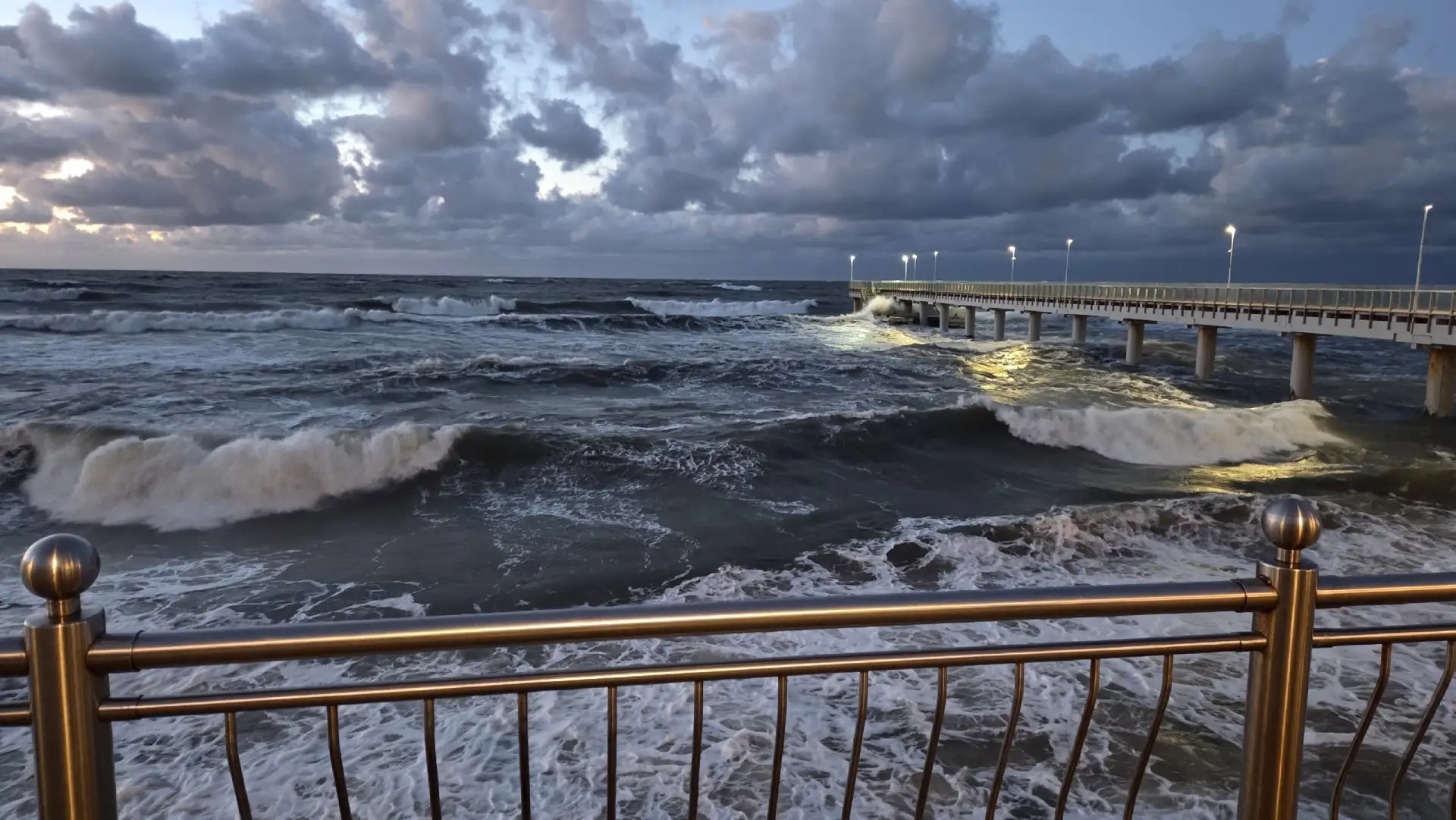 Балтийское море во время шторма