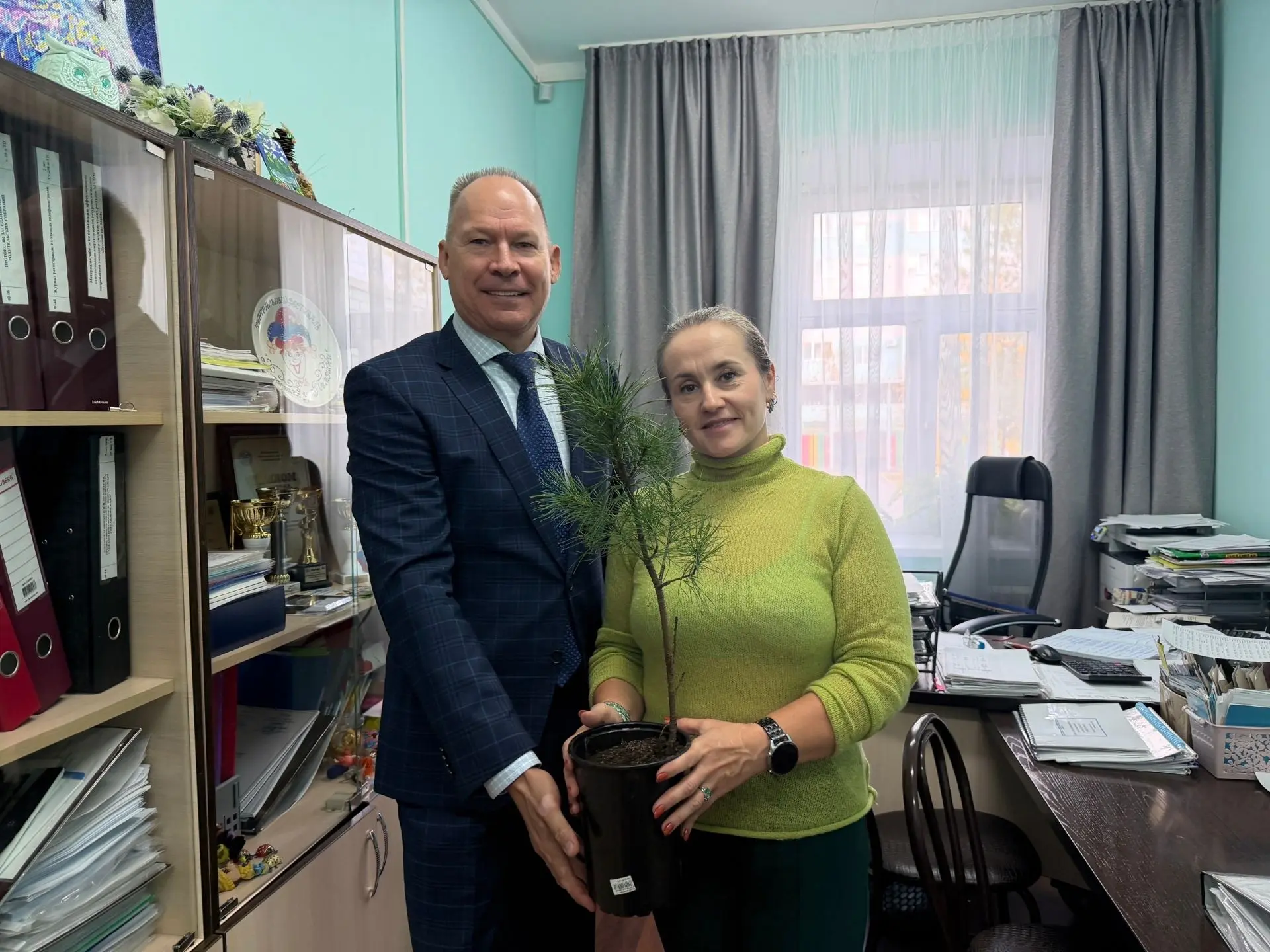 ✅ Патриотическое воспитание, спорт и забота об экологии: рабочая неделя депутатов АКЗС