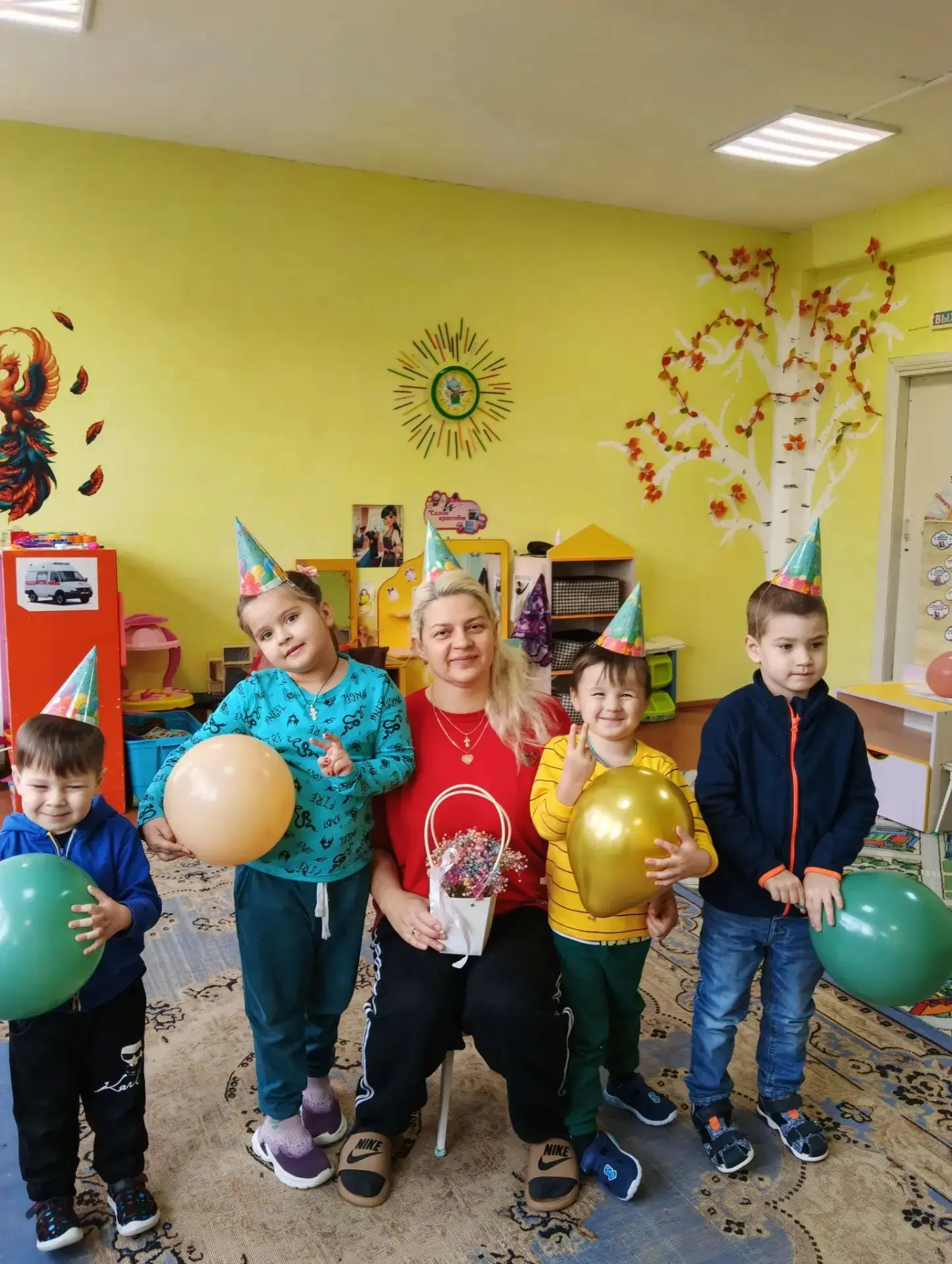 Сегодня особенный день в нашем детском саду! Мы от всей души поздравляем с днём рождени...