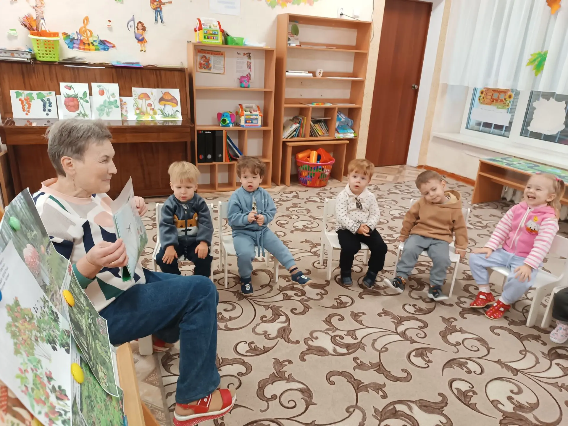 🍓 «Земляничка»: волшебное занятие в ясельной группе «Теремок»! 🍓В ясельной группе «Те...