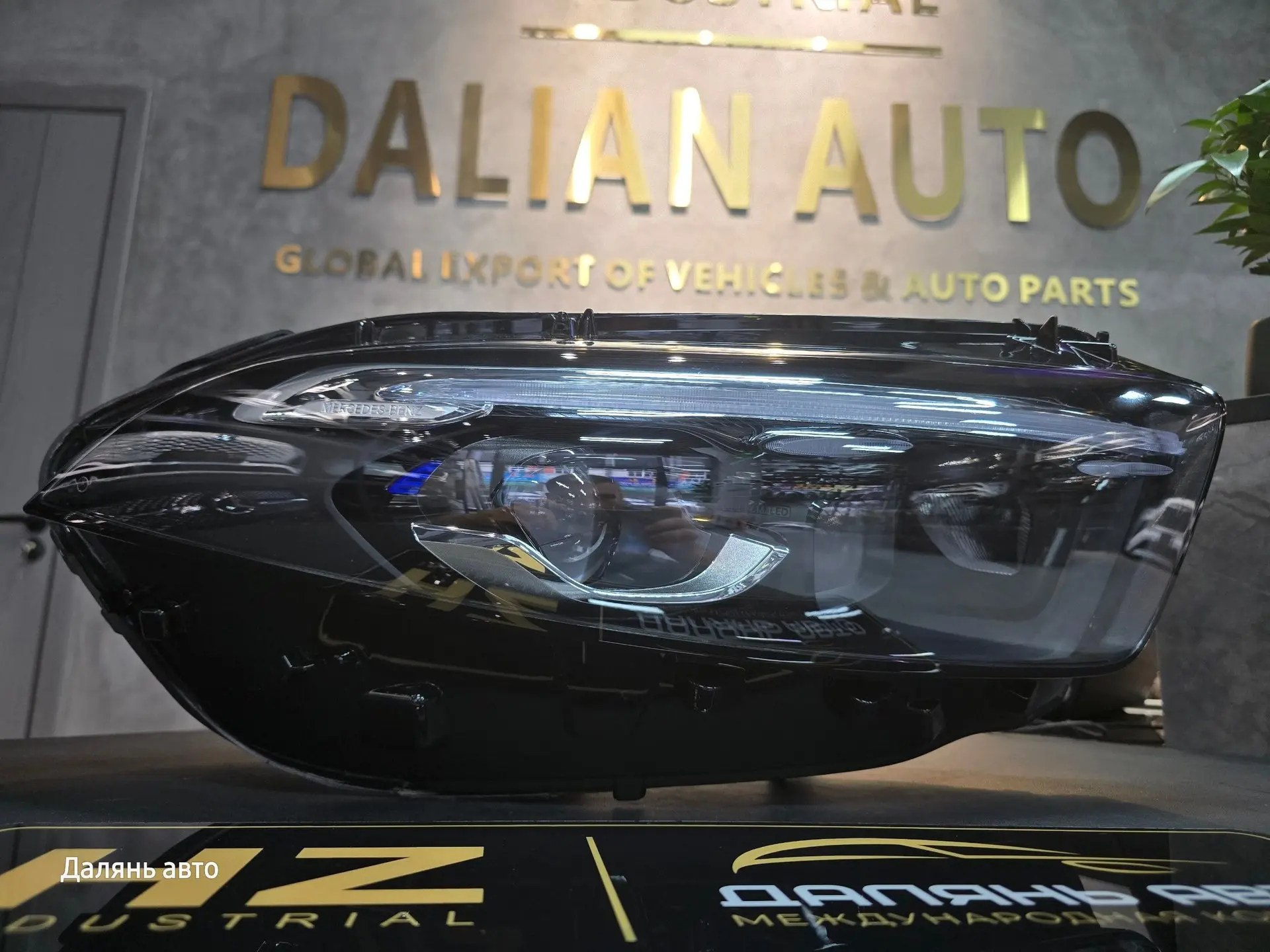 Фара правая Mercedes W177 2018-2022 LED AFS б/у