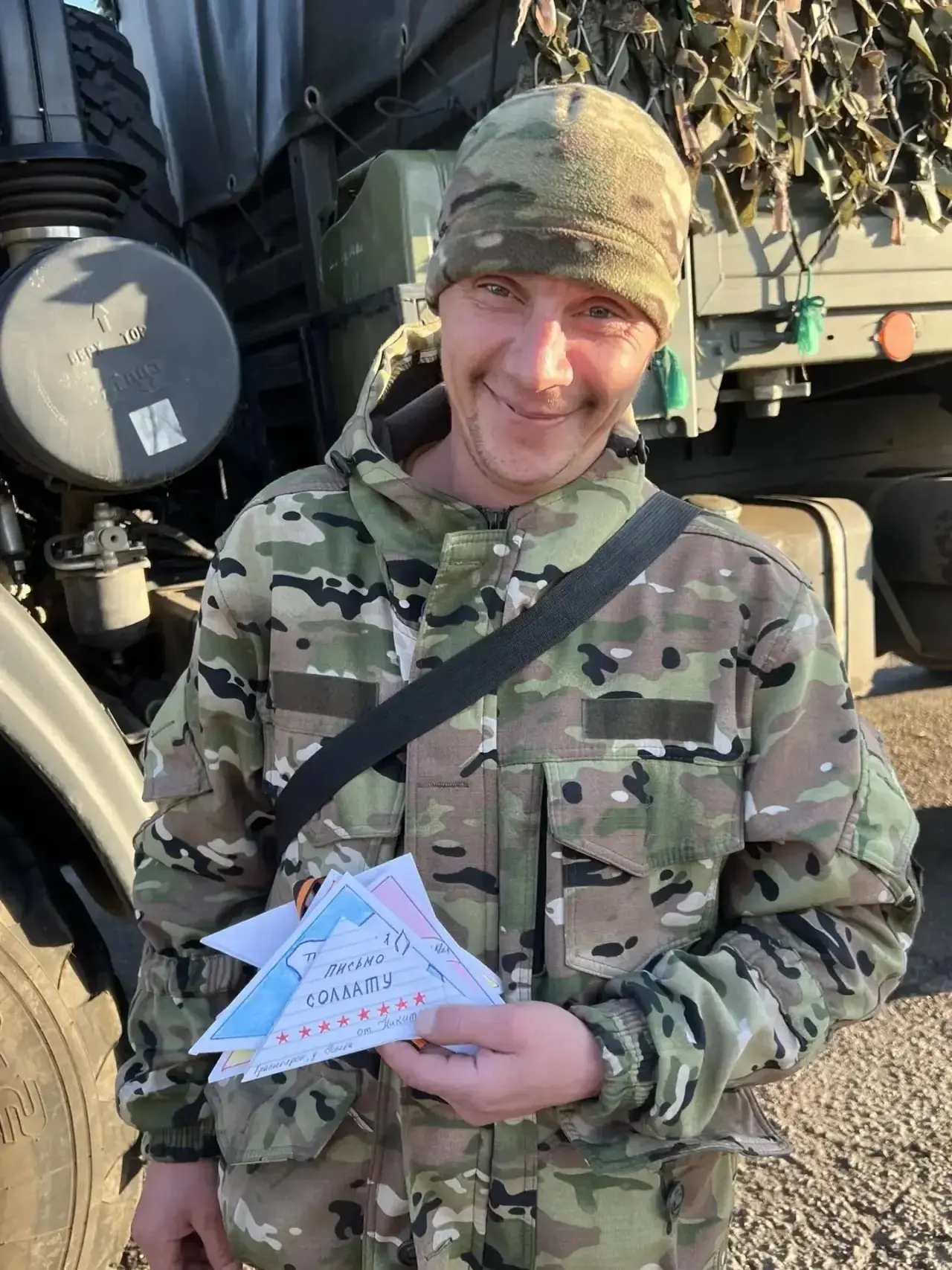 Служит Родине на боевом и трудовом поле