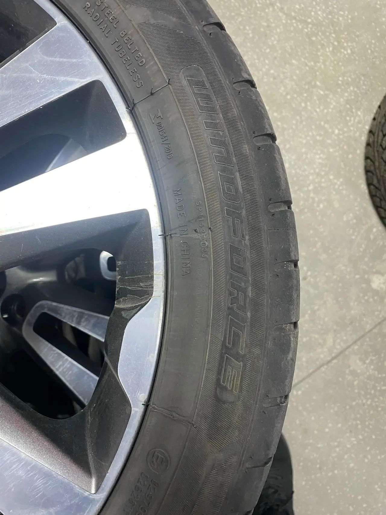 Продам колеса 4 штуки: R17/205/50 разболтовка 4/100, резина летняя Windforce, в хорошем...