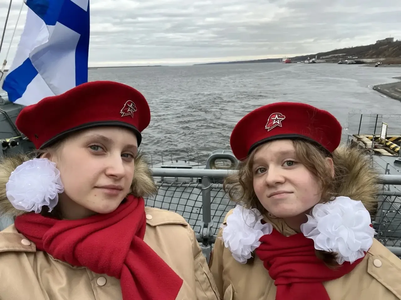 📸 Юнармейцы Норильска побывали на борту корабля Краснознаменного Северного флота «Иван...
