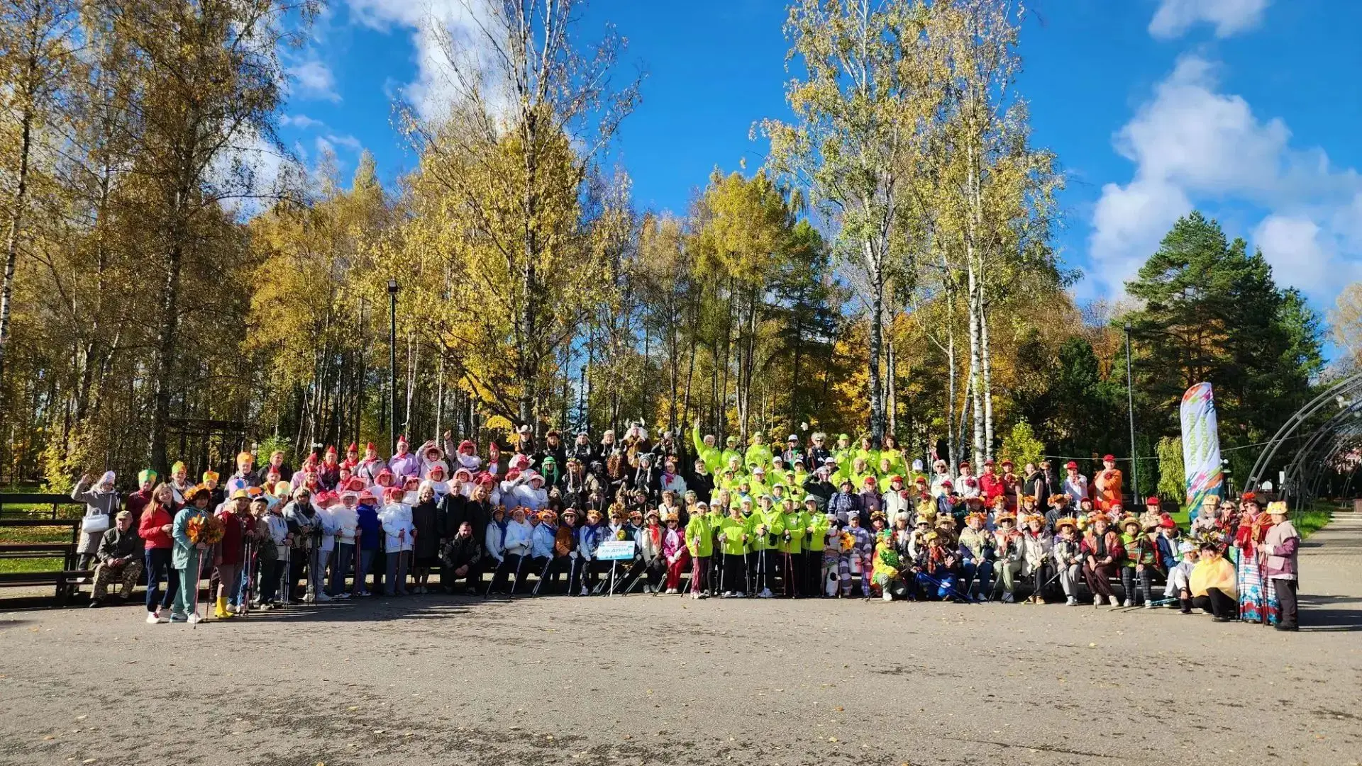 🍂 7 октября 2026 года в парке «Победа» города Талдом состоялся костюмированный фестива...