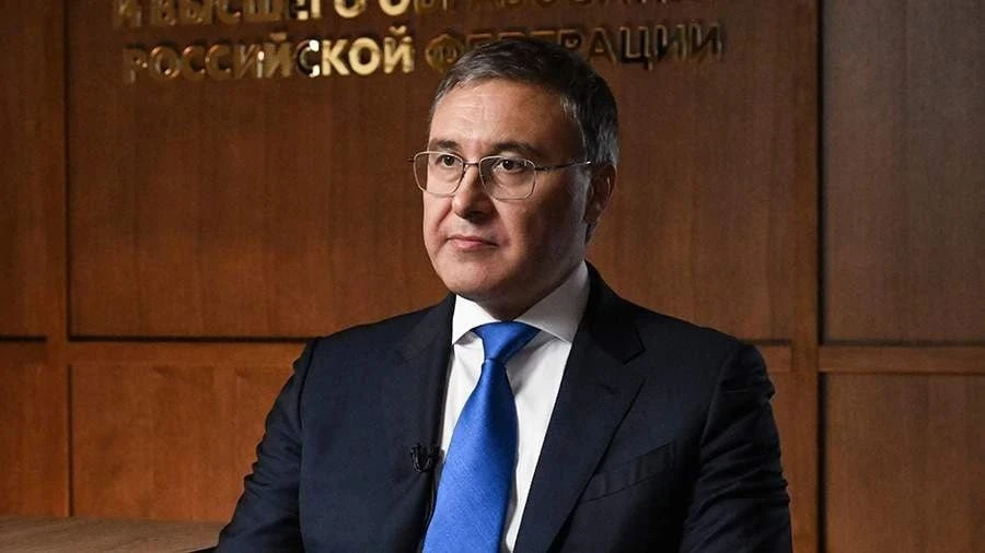 ⚡️ Модули по ИИ будут во всех программах высшего образования начиная с 2027 года, — гла...