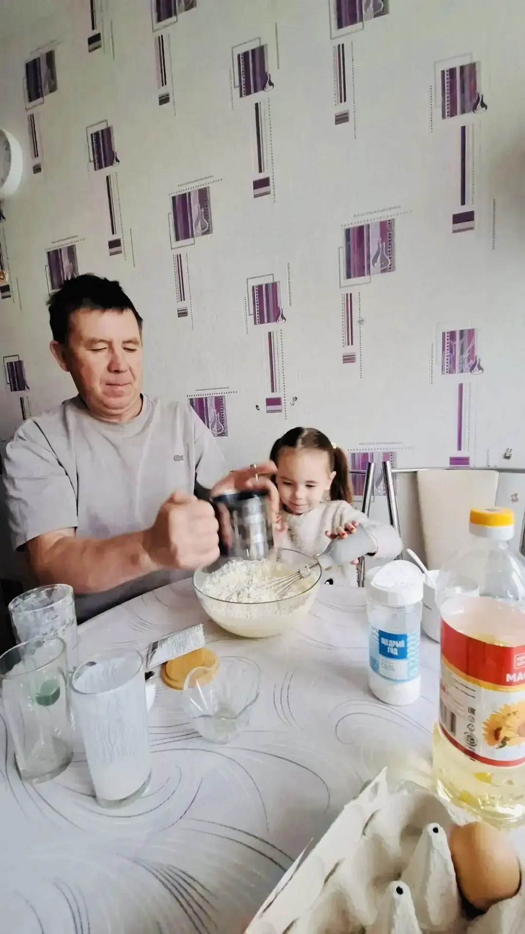 рамках проекта «Здоровые дети — счастливые родители» Камилла и ее папа Эдуард Николаеви...