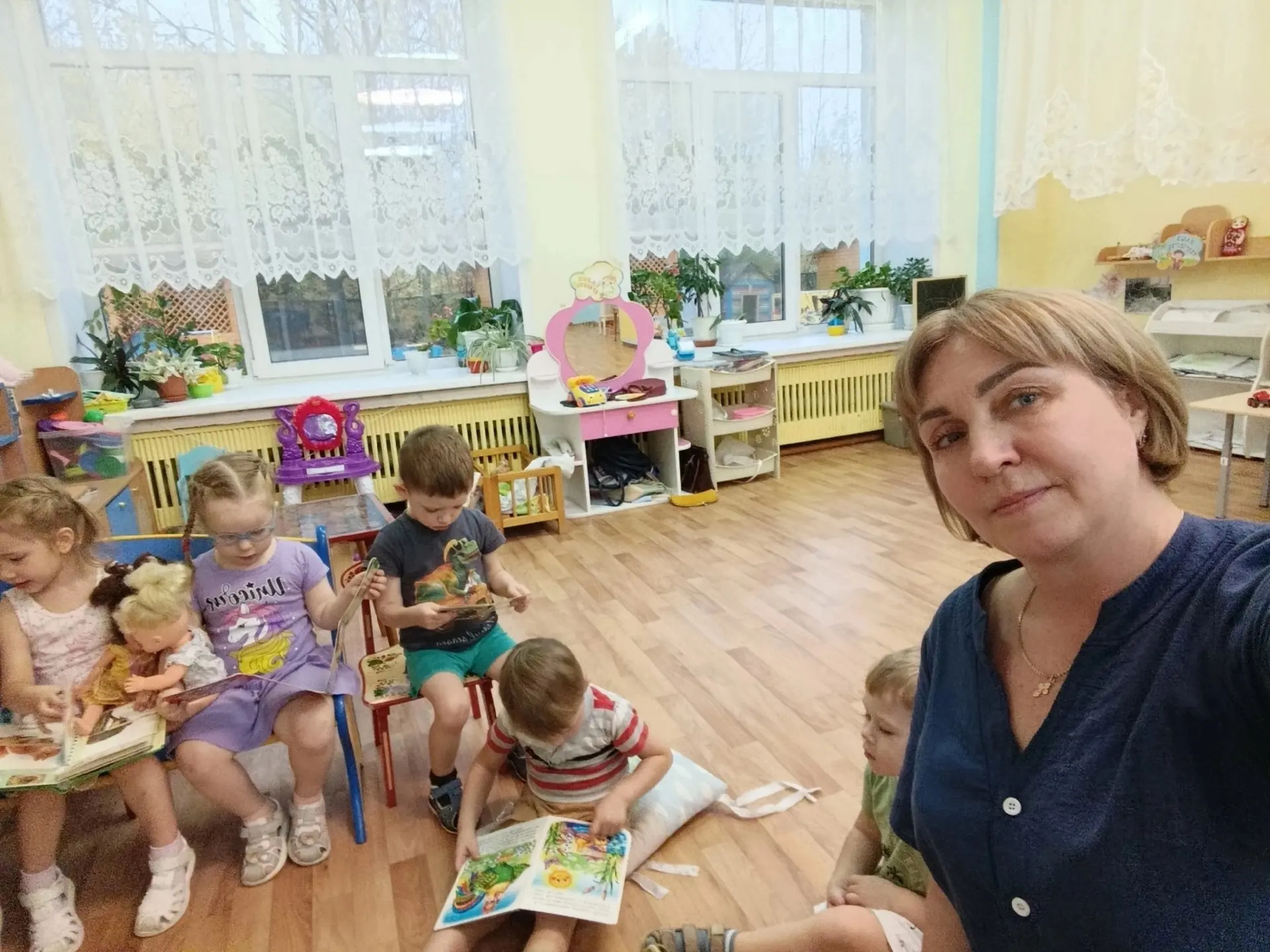 Чтение – это не просто увлекательное занятие, это целый мир, который открывает перед на...