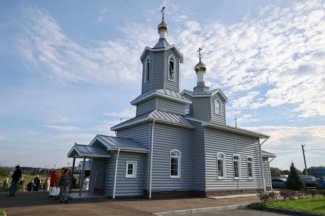 ⚡️ В Покровскую родительскую субботу митрополит Кирилл совершил великое освящение Троиц...