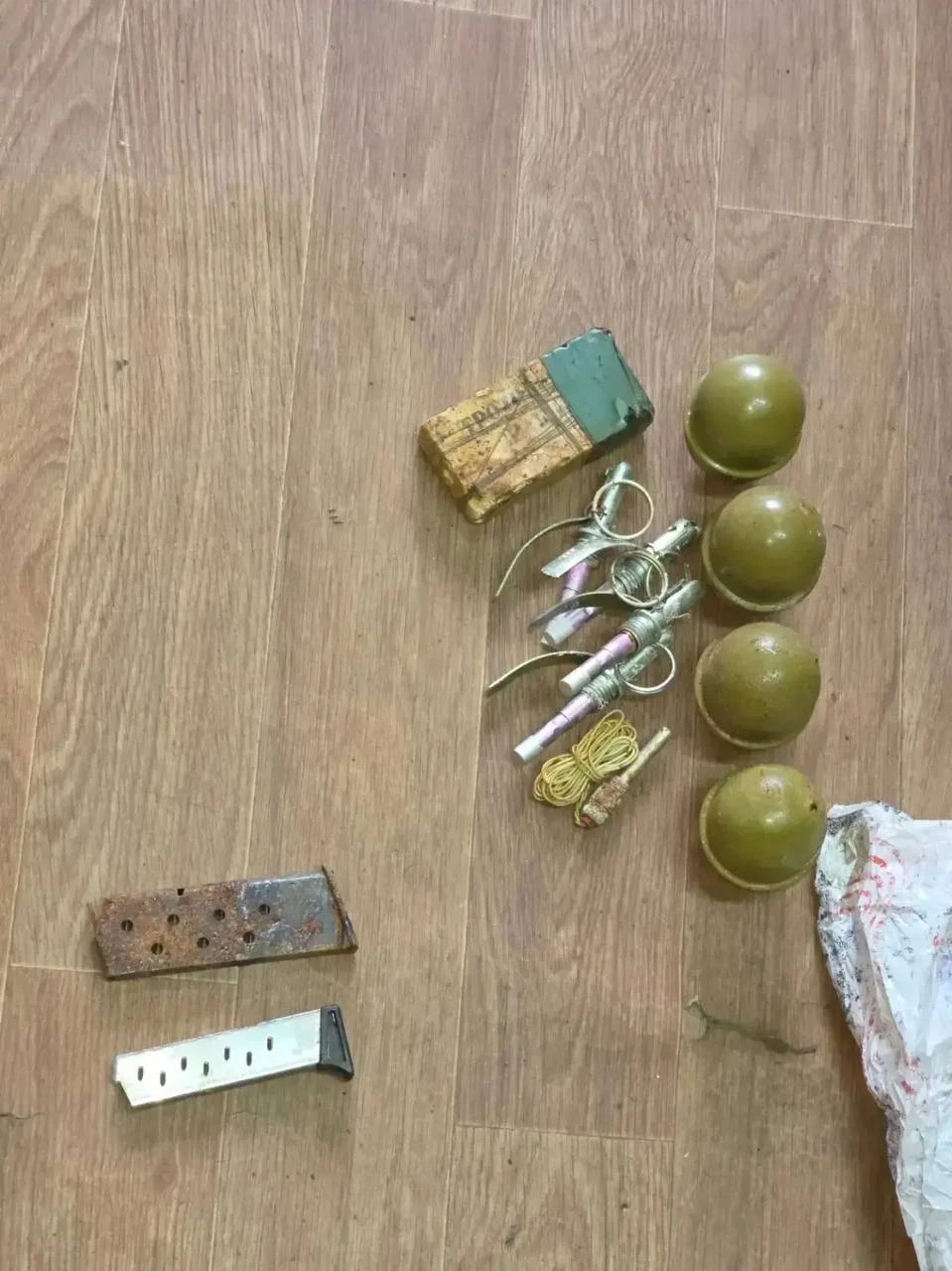 ❗️Тайник с оружием нашёл житель Братска под полом гаража, купленного у пенсионерки