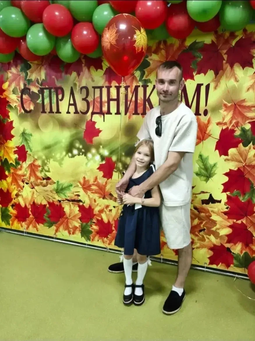 «Мой папа — супергерой, потому что он всегда знает, как починить всё, что сломалось. Он...