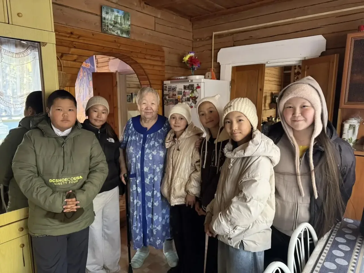 🎁Уустуйа оскуолатыгар үтүөнү оҥорор аахсыйа ыытылынна