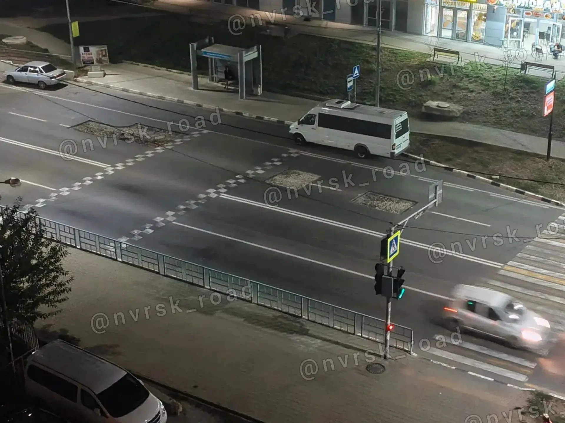 На Видова, не доезжая Сицилии, снова накопали ям.