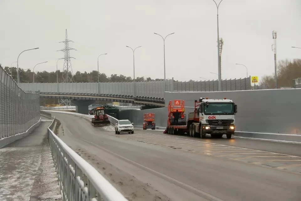 В Барнауле из-за монтажа архитектурно-художественной подсветки проезд в тоннельной част...