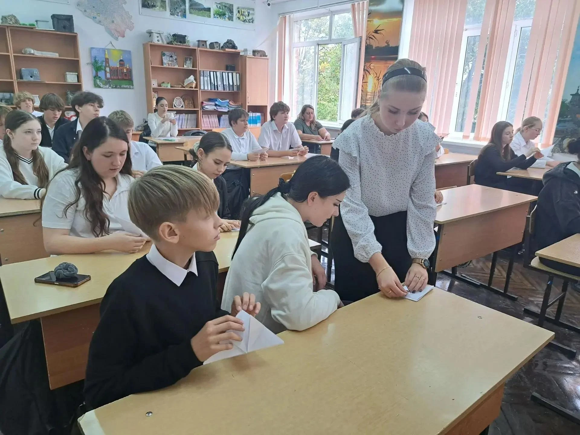 Амбассадоры «Профессионалитета» — в гостях у школьников Ленинградской 🎓✨