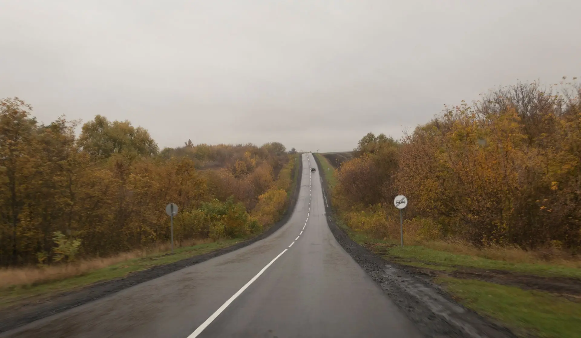 🚜В Медвенском районе Курской области по нацпроекту отремонтирована дорога к храму