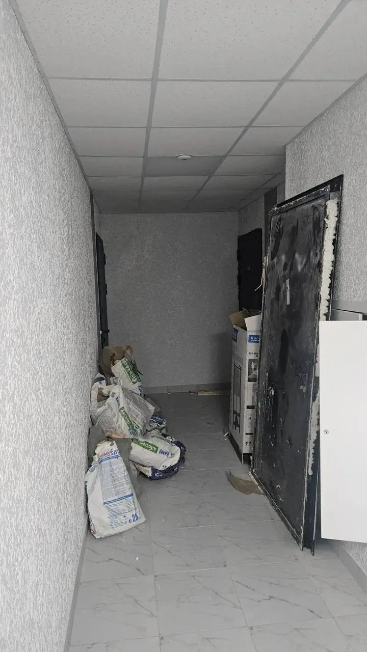 «Срач и шум продолжается корпус 29 этаж 16» - сообщают наши соседи