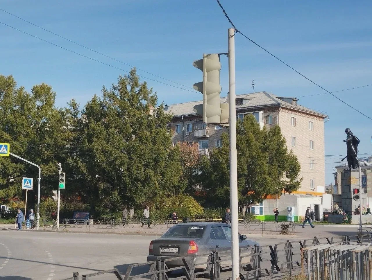 📸 Каменск-Уральский: перекрёсток в разные годы