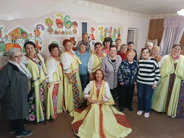 🍁Учреждения культуры проводят увлекательные мероприятия к праздничным датам октября✨