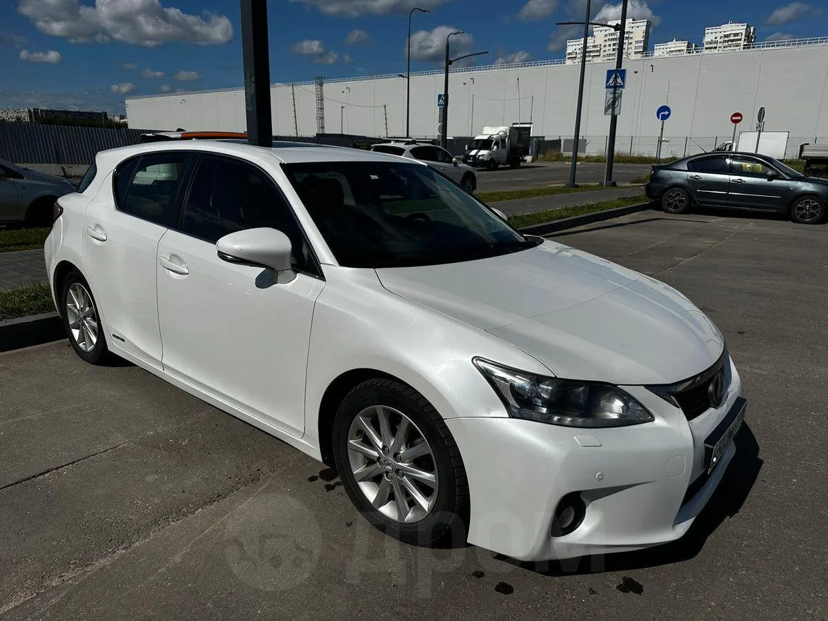 ✅ Lexus CT200h, 2011 г.в., бензин - гибрид 1.8 л., 99 л.с., вариатор, пробег 232 тыс.км.