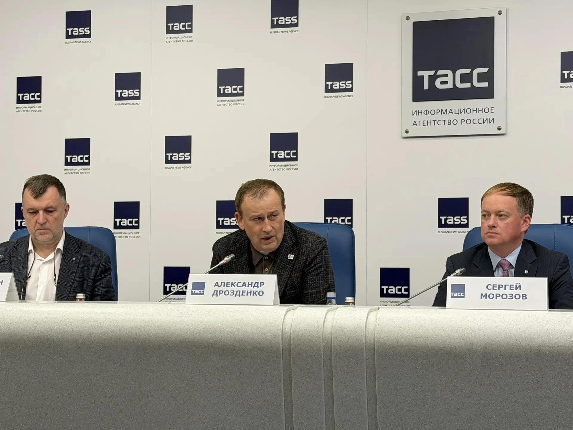 Александр Дрозденко: Для нас болезненно не само повреждение сетей, а последствия