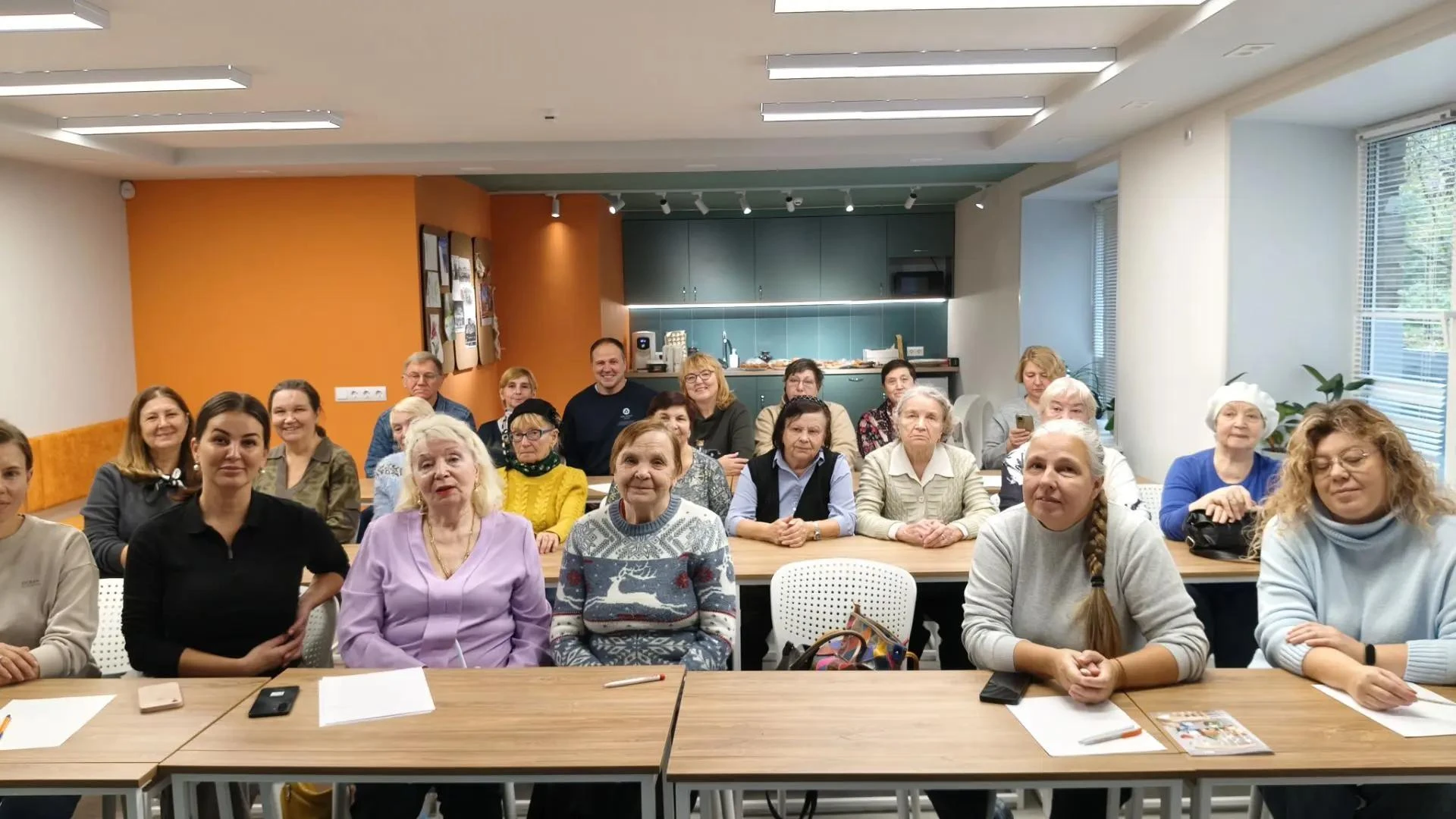 Итоги работы в рамках клуба ТОС «Будем вместе» подвели активисты Советского и Сормовско...