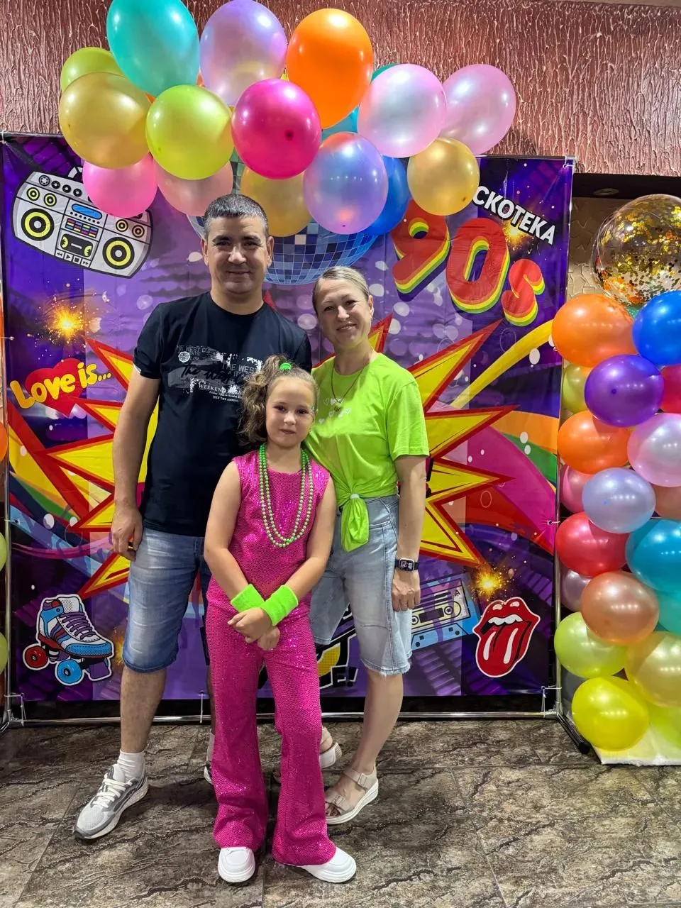 Ученица Лицея Мочалова  Софья 4"Б"класс говорит спасибо папе!  за то что он всегда  ряд...