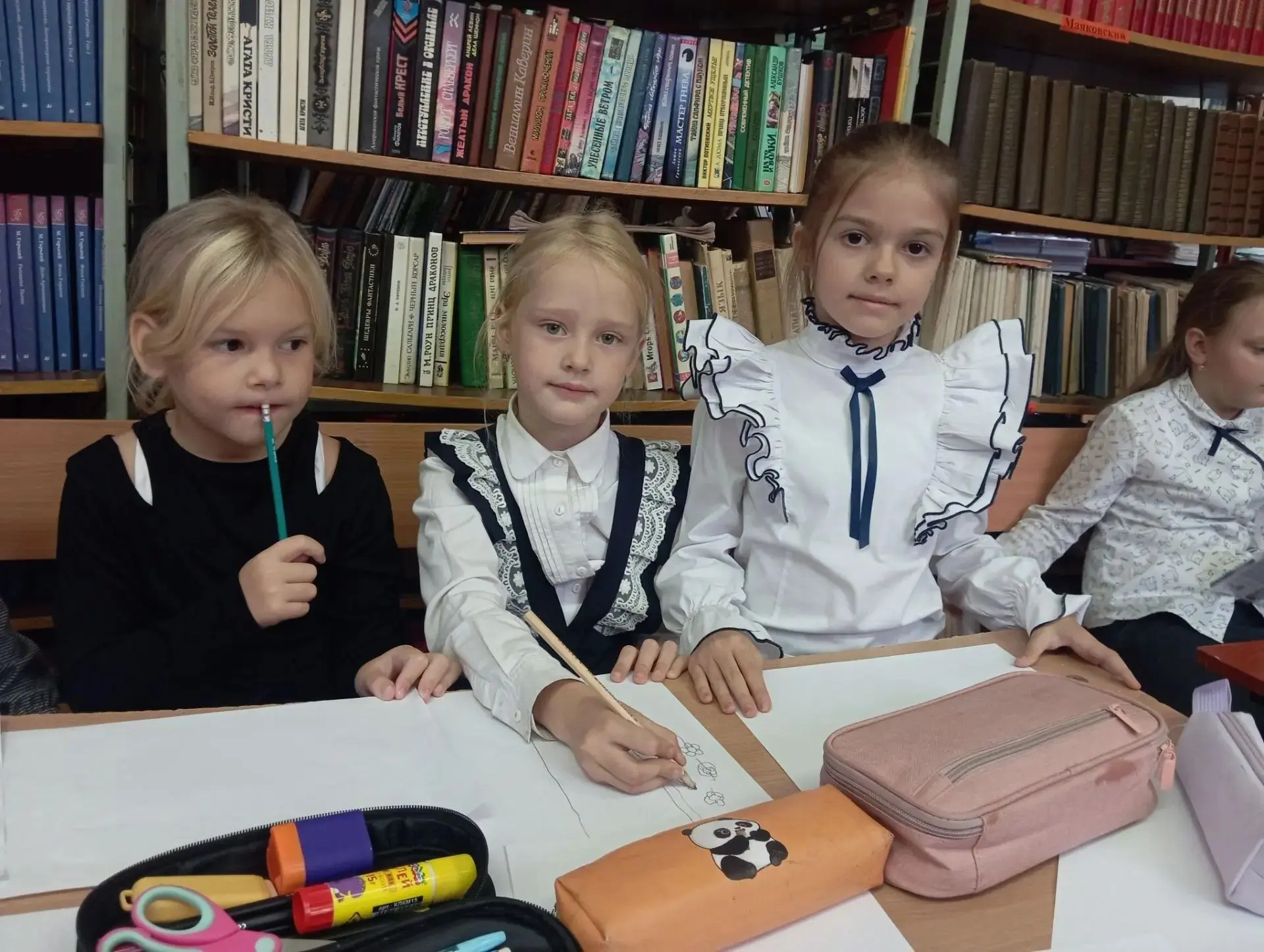📚🍁Сегодня в школьной библиотеке к Всероссийскому дню чтения  состоялось одно из самых...