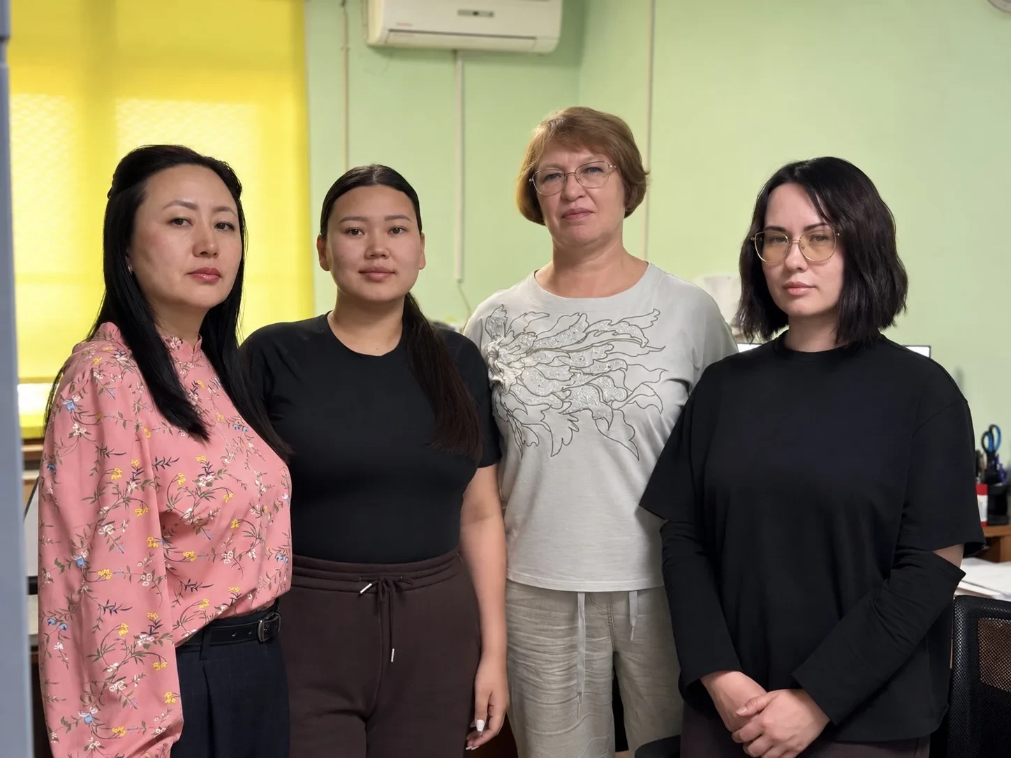 👭💡 Кто работает в больнице? Отдел кадров знает ответ