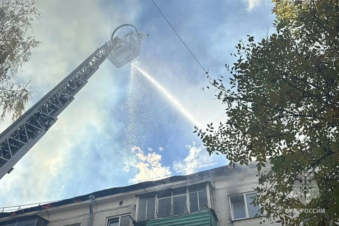 🔥 Площадь пожара на Зорге в Уфе достигла 875 квадратных метров