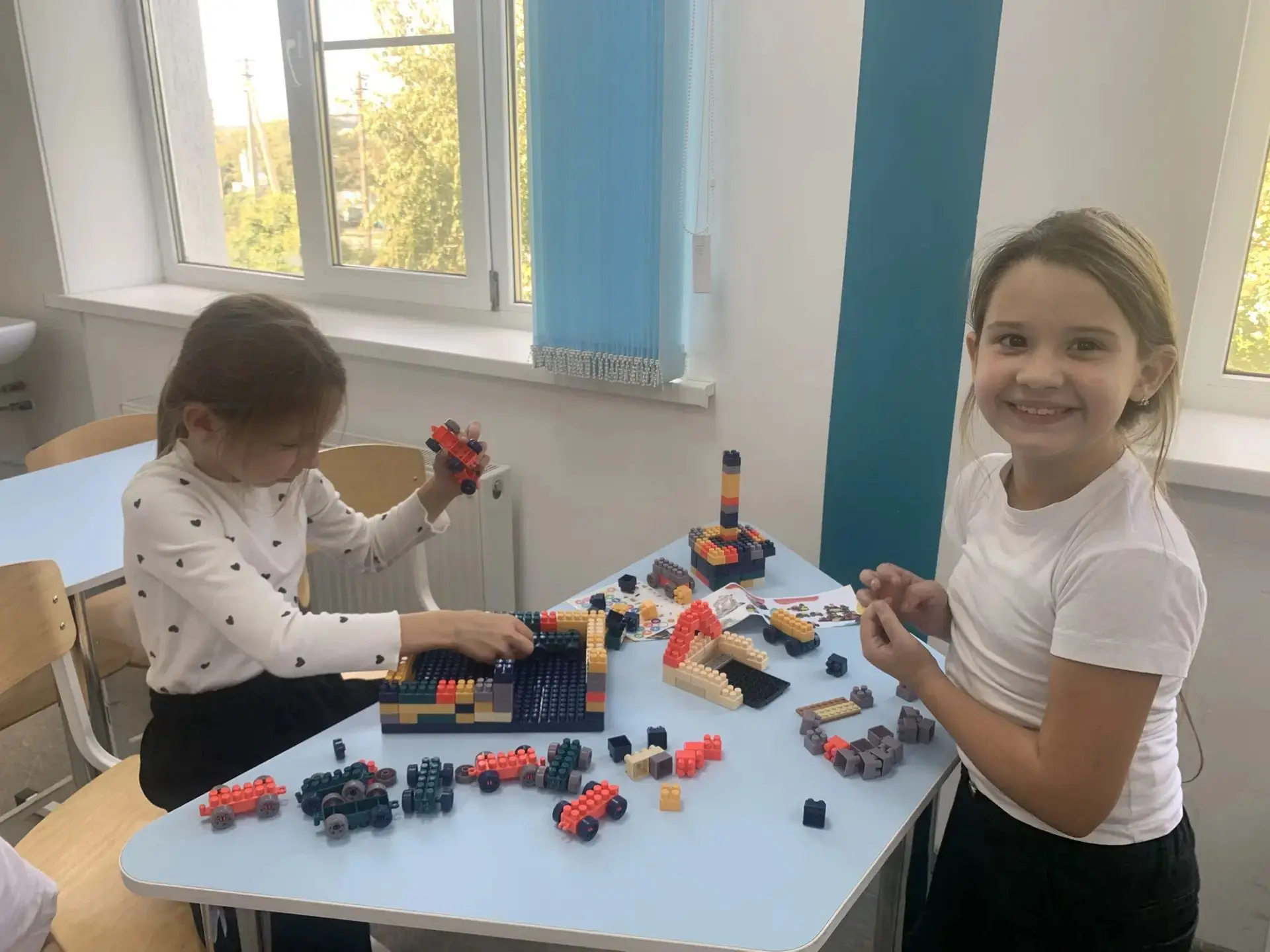 Игра + модель = понимание! 🧱✨