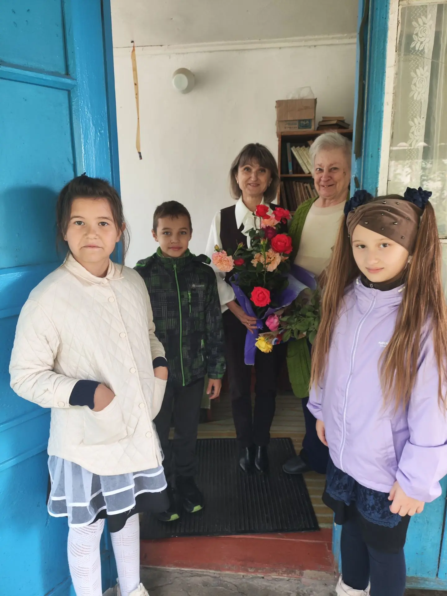 ♥️👩🏼‍🏫ПОЗДРАВЛЕНИЕ ВЕТЕРАНОВ ПЕДАГОГИЧЕСКОГО ТРУДА С ДНЁМ УЧИТЕЛЯ👩🏼‍🏫🥳