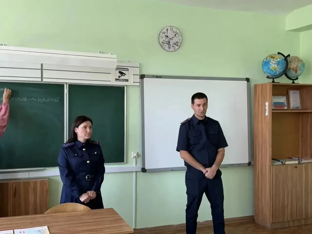 В рамках профориентации и правового просвещения в школе № 30 города Михайловска состоял...