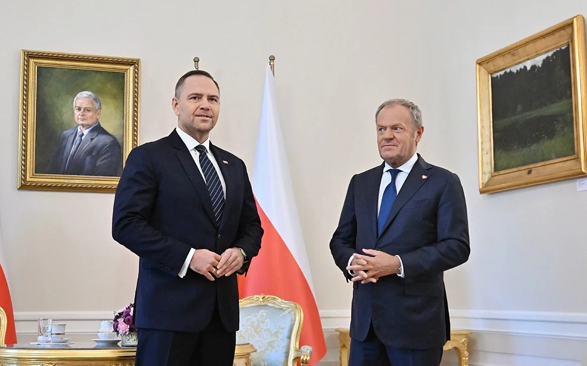 Президент Польши Навроцкий обвинил премьера Туска в выдуманном докладе ЦРУ об угрозе на...