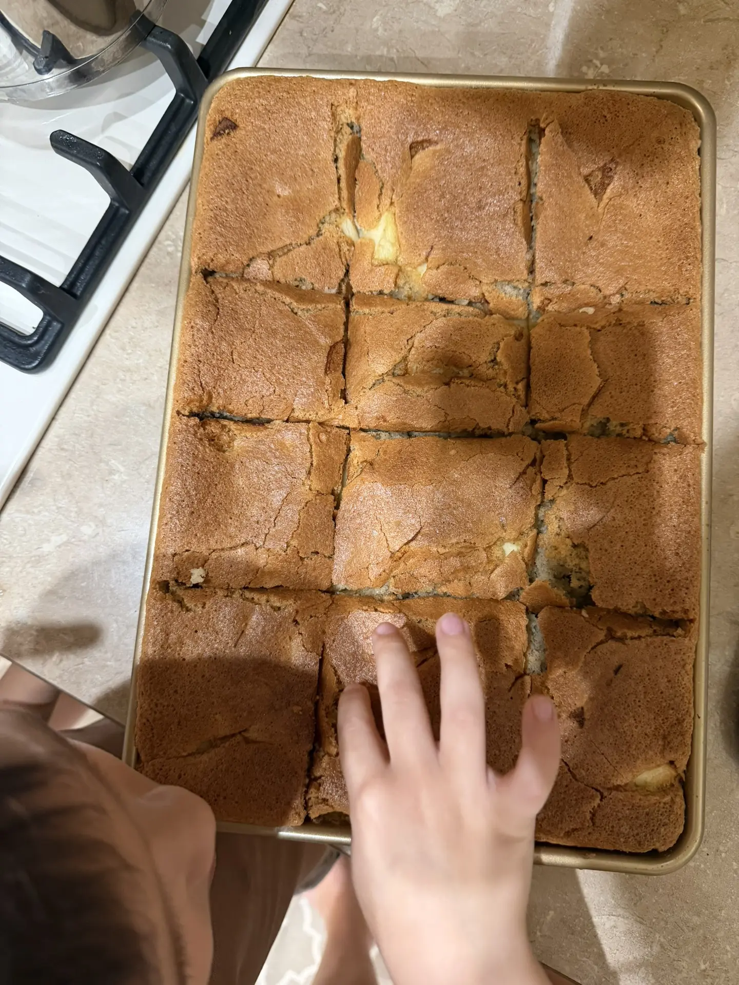 Сегодня шарлотка с яблоками,