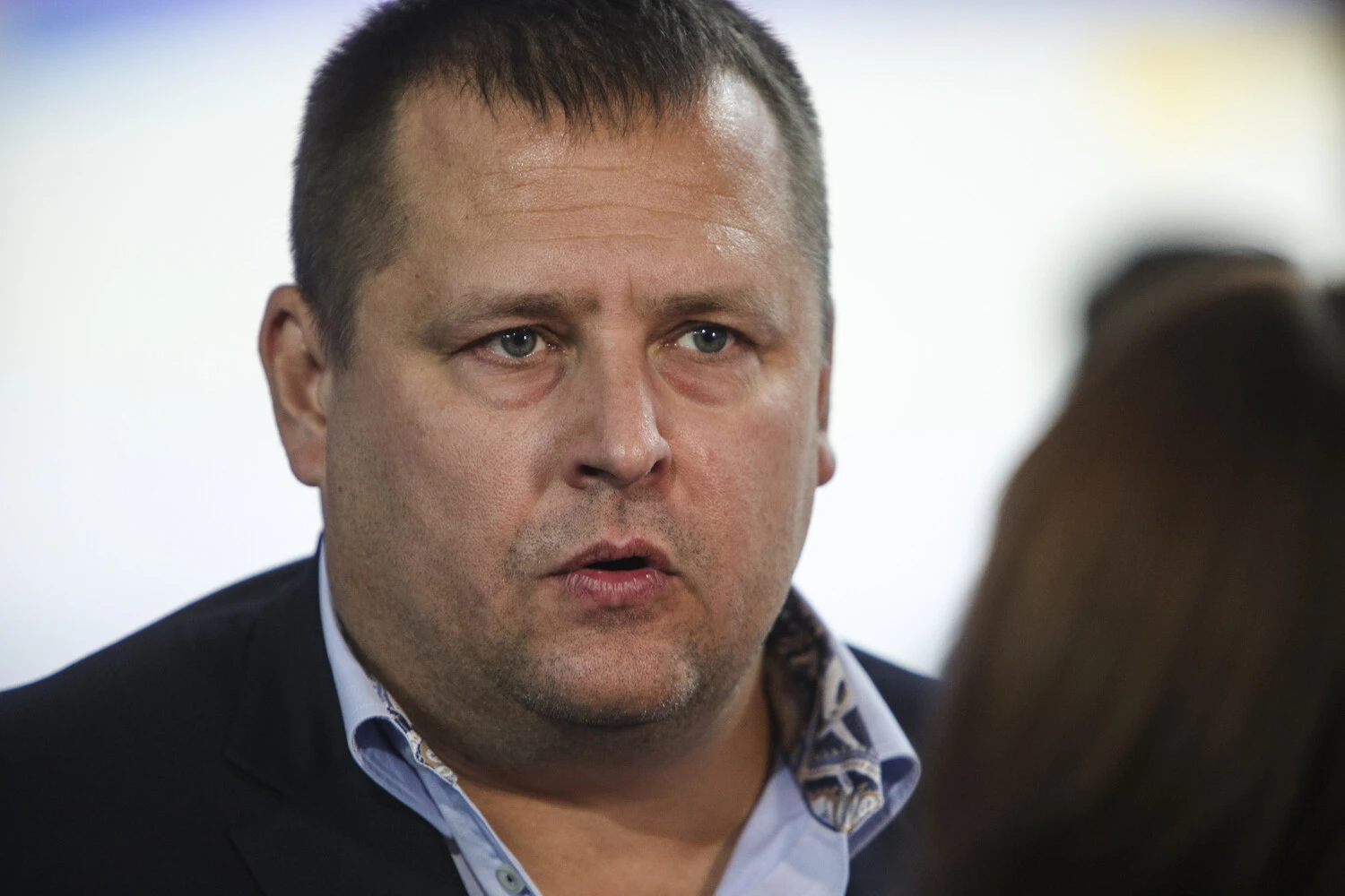 Мэр Днепропетровска бежал с Украины.