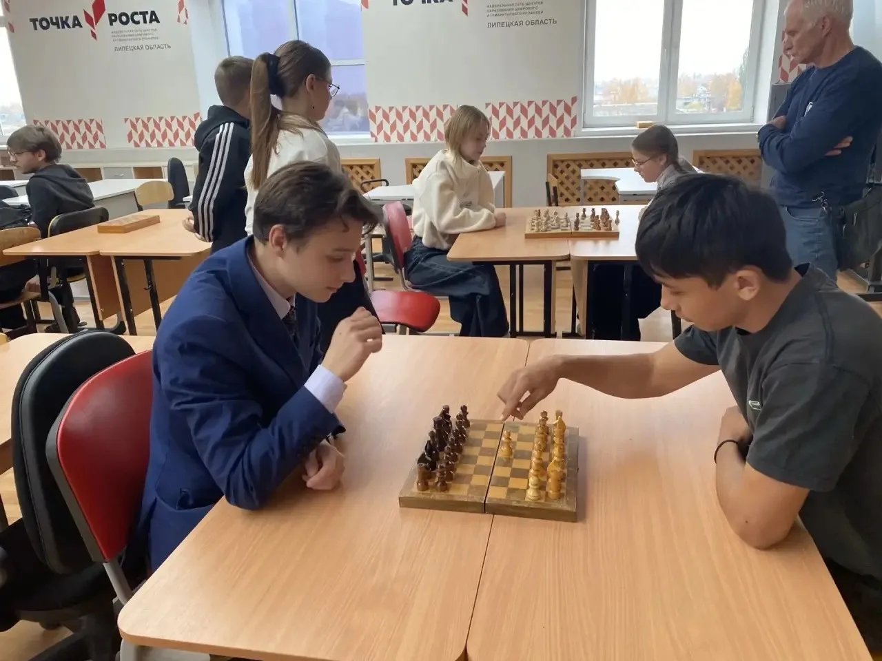 ♟️Сегодня на базе МБОУ им.Л.Н.Толстого прошли соревнования по шахматам в рамках районно...