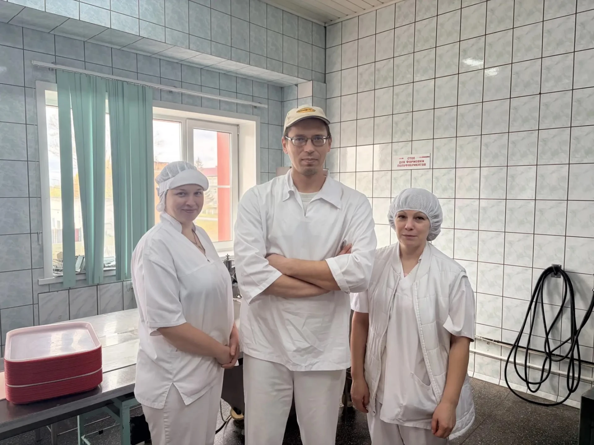 💙«Папы в профессии»: Сергей Минаков – руководитель на работе и заботливый отец дома