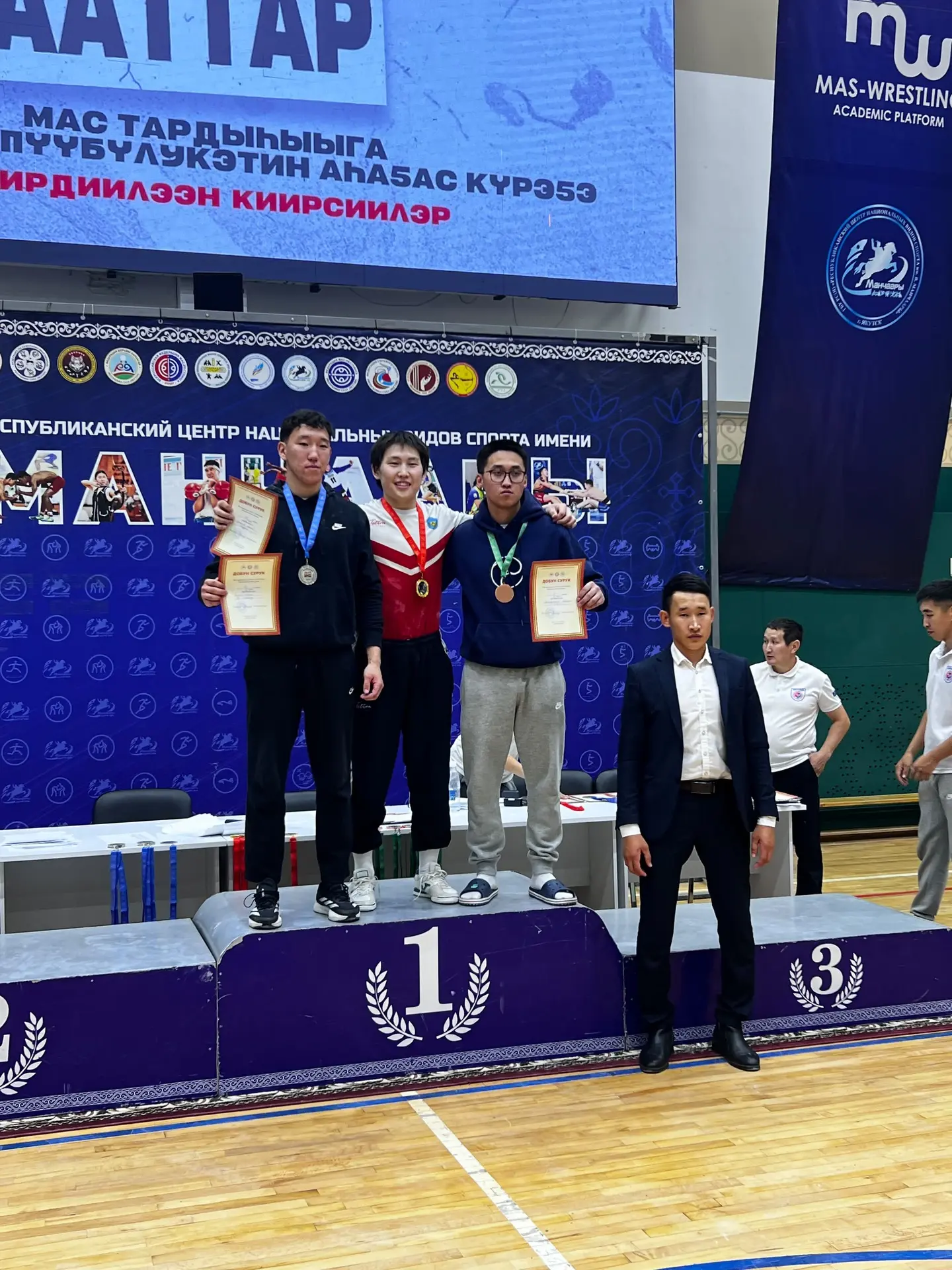 Үрдүк ситиһии: Биһиги выпускникпыт — «Саҥа ааттар» турнир чемпиона🥇